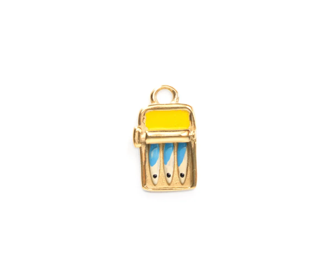 Tin Fish Necklace in Gold